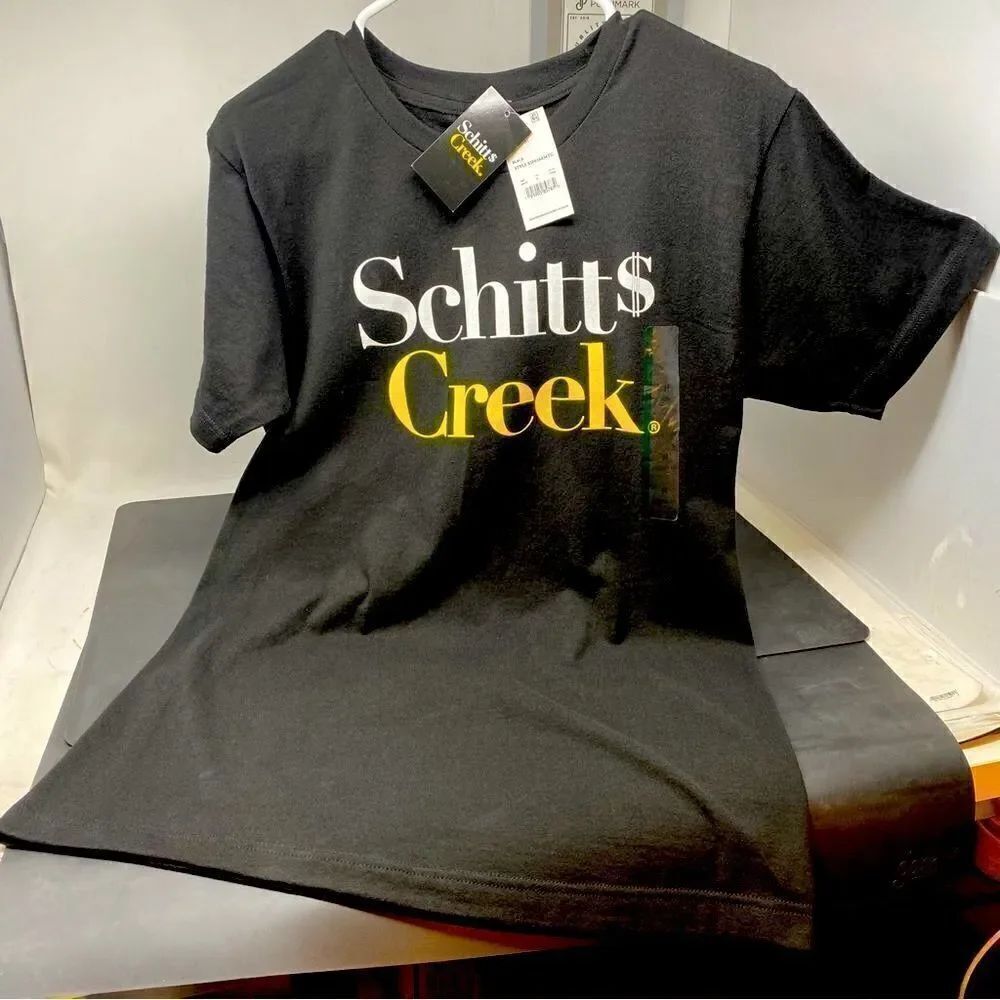 Schitt’s Creek - Mens Black Tee NEW